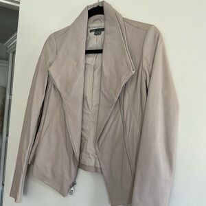 Vince 100% leather jacket in blush